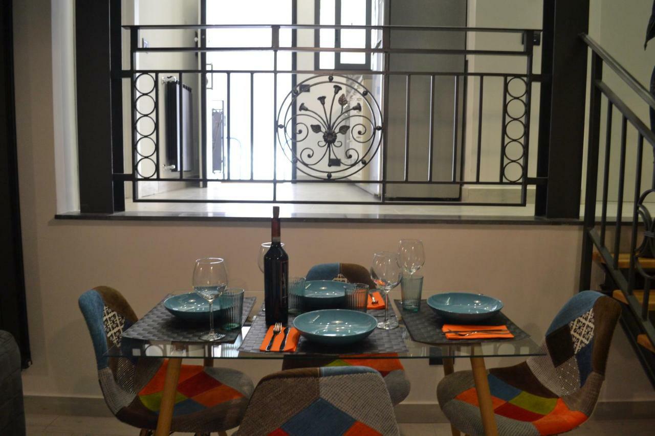 I Pupi - Sicilian Apartment จีอาร์ดีนี นักซอส ภายนอก รูปภาพ