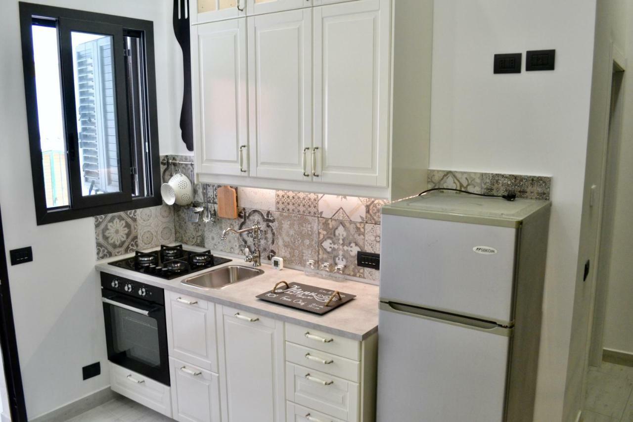 I Pupi - Sicilian Apartment จีอาร์ดีนี นักซอส ภายนอก รูปภาพ