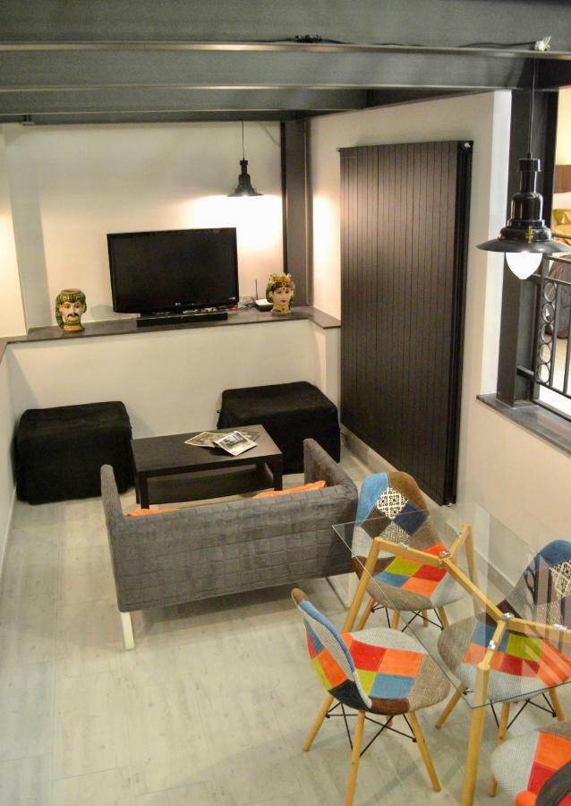 I Pupi - Sicilian Apartment จีอาร์ดีนี นักซอส ภายนอก รูปภาพ